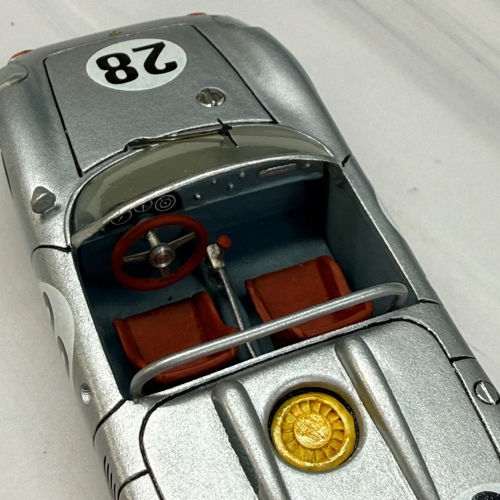 Starter Porsche 718/8 WRS Spyder #28 Le Mans 1963 1:43 Resin Hand Built